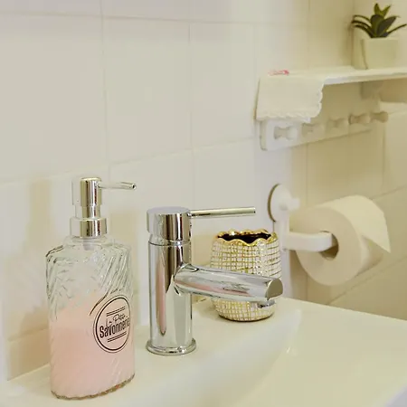 6/4 De Sado Vendégház