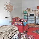 Pensión 6/4 De Sado 3*