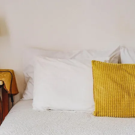 6/4 De Sado Guest house Setubal