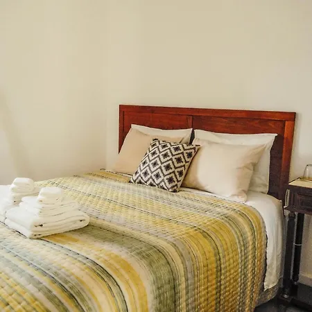 6/4 De Sado Guest house *
