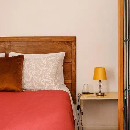 6/4 De Sado Guest house Setubal