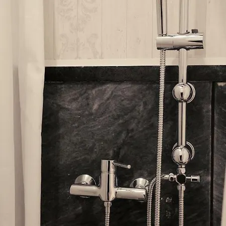 بيت ضيافة 6/4 De Sado سيتوبال