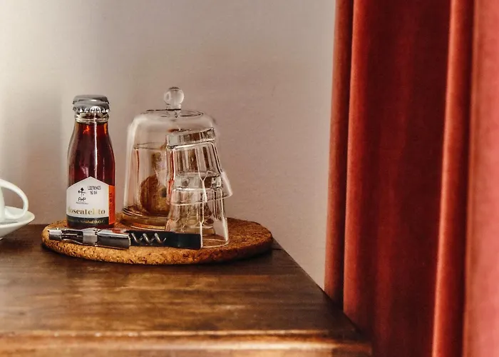 Pensión 6/4 De Sado 4*